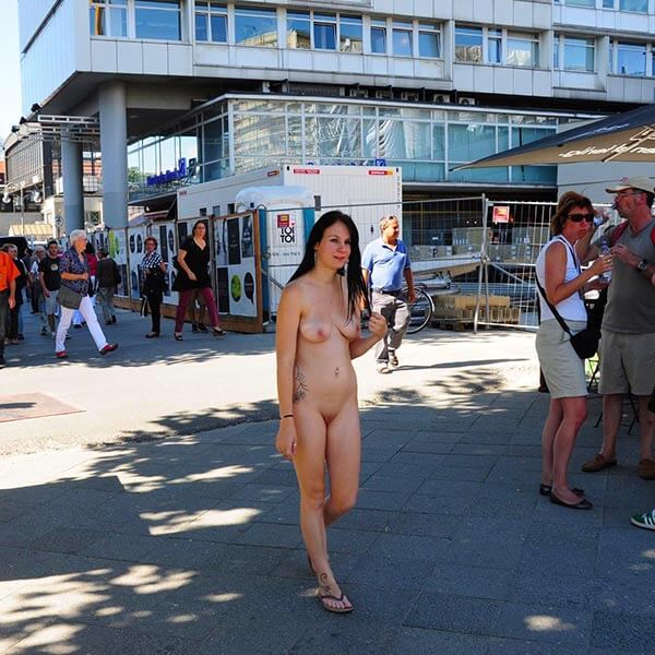 Tereza k nude in public